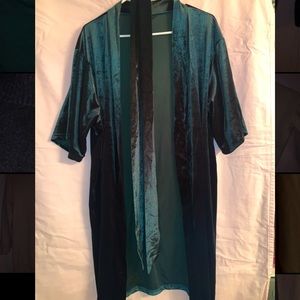 Dark Green short sleeve velvet robe
